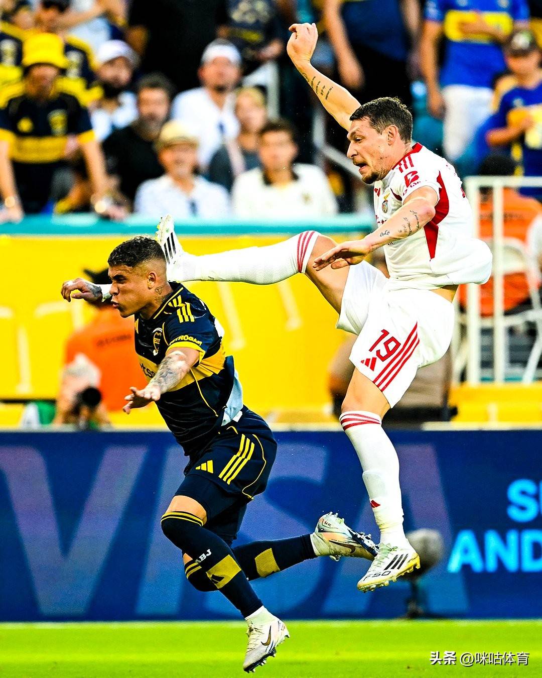 开元体育-葡萄牙体育训练开放日；赛前再遭质疑引欢呼；全明星赛在即；身体对抗强度拉满(葡萄牙体育41曼城录播)